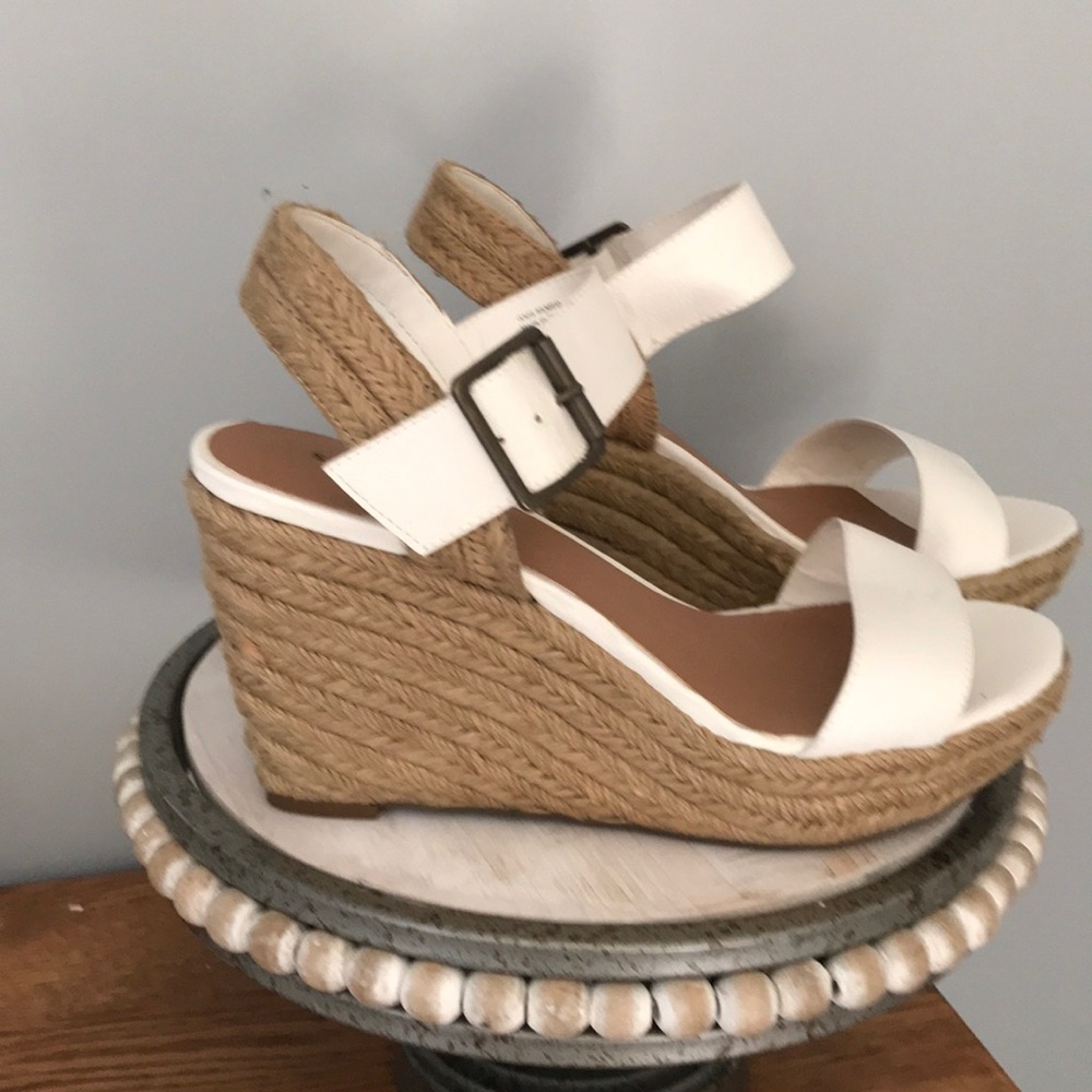 Wedge sandals